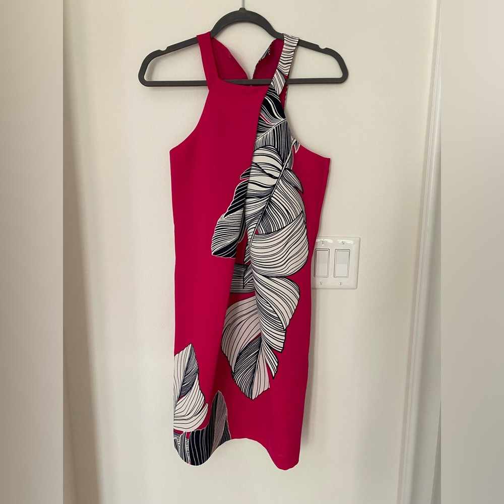 NWT Trina Turk Hot Pink “Felisha” Dress with Tropical Leaf Detail